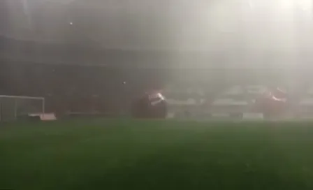 Tormenta eléctrica detiene partido entre UdeG y Cruz Azul