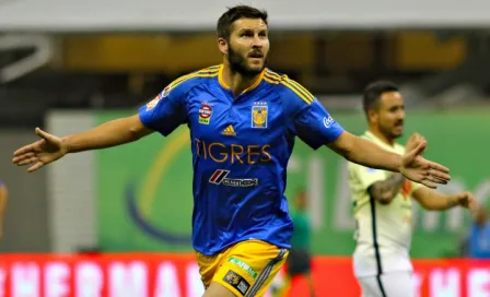 Tigres le quita el invicto al América en el Azteca