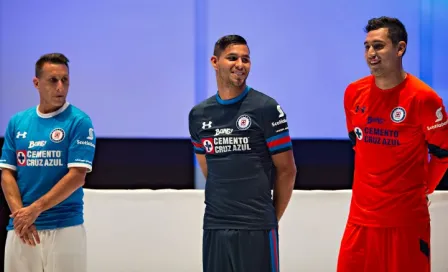 Playera de Cruz Azul, entre las peores del mundo según revista inglesa