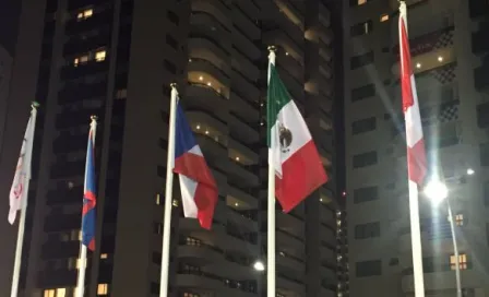 Bandera mexicana es izada en Villa Olímpica