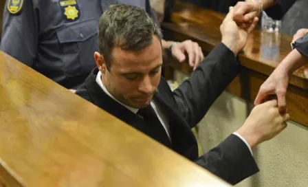 Pistorius intenta suicidarse en su celda