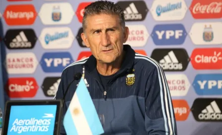 'No voy a convencer a Messi de volver con Argentina': Bauza