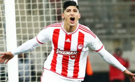 Alan Pulido podría salir del Olympiacos