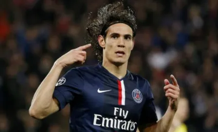 Cavani afirma que no habría traicionado a Nápoles como Higuaín 