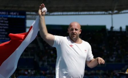 Atleta subastará medalla de Río para ayudar a niño con cáncer