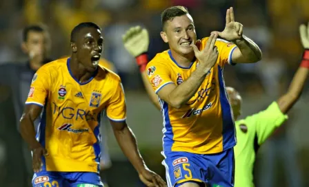 Tigres viene de atrás y derrota a Plaza Amador en Concachampions