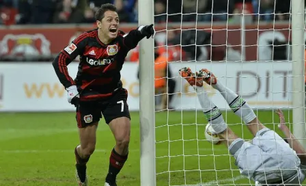 Chicharito trollea a Oribe con tuit sobre el Clásico Nacional