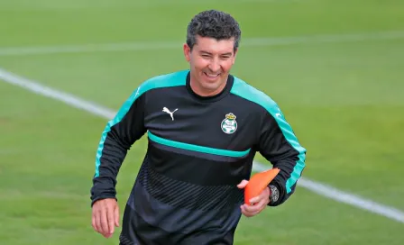 Chepo va por su primer triunfo en Santos contra León