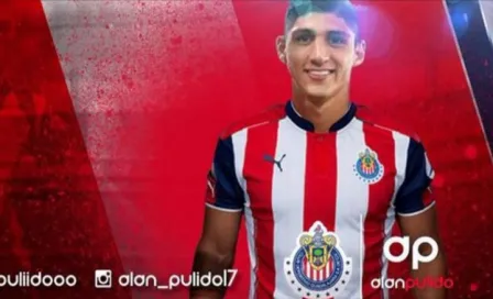 Alan Pulido pinta de rojiblanco sus redes sociales