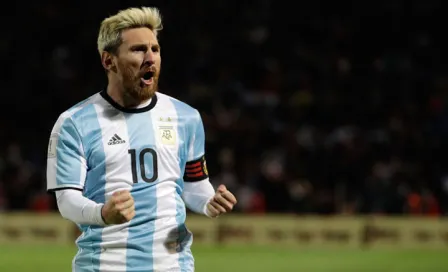 Messi anota en su 'regreso' con Argentina 