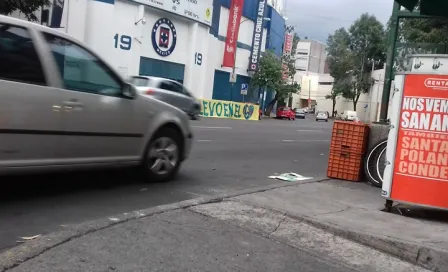 Manta en apoyo al América es vista en el Estadio Azul