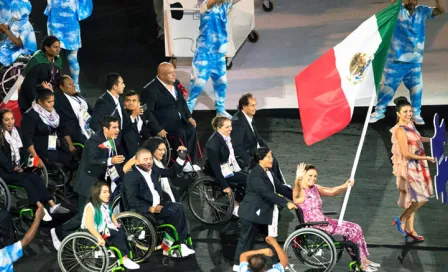 México engalana desfile inaugural de Paralímpicos Río 2016