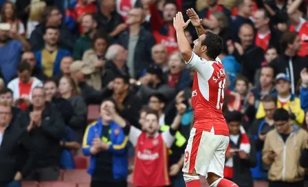 Santi Cazorla rescata al Arsenal contra Southampton