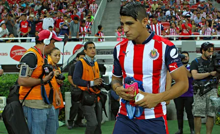 Alan Pulido debuta con Chivas en México