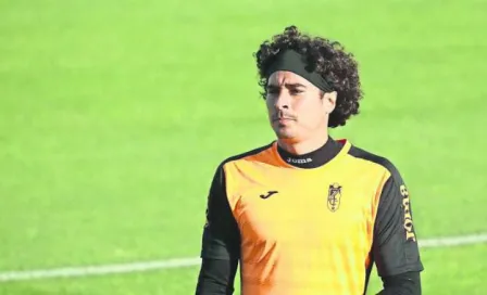 Ochoa hace el 'oso' en derrota del Granada frente al Eibar