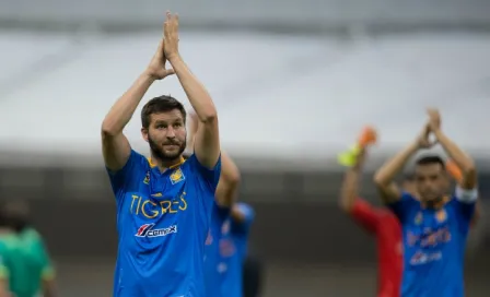 Gignac felicita a mexicanos en Twitter