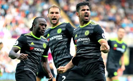 Chelsea va por el liderato frente al Liverpool