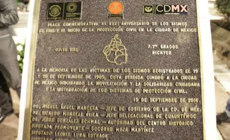 Develan placa por sismo de 1985, pero con error