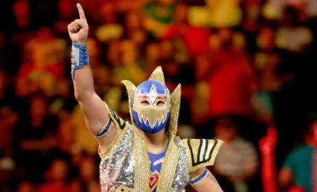 Gran Metalik muestra su lucha aérea en Raw