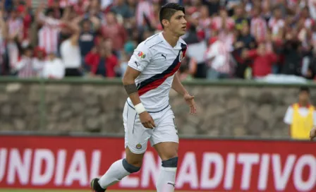 Alan Pulido, titular por primera vez con Chivas en Liga 