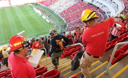 Víbora de cascabel es hallada en Estadio Chivas