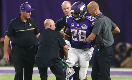 Adrian Peterson sería baja toda la temporada con Minnesota