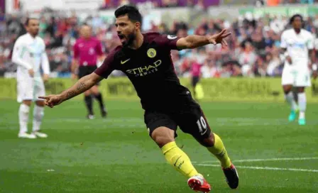 Agüero vuelve con doblete y mantiene invicto del City en Premier