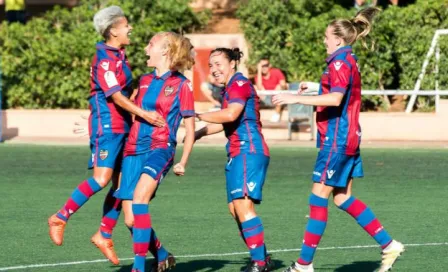 Charlyn Corral anota doblete en triunfo del Levante