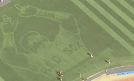 Medias Rojas rinden homenaje a Big Papi en campo de Fenway