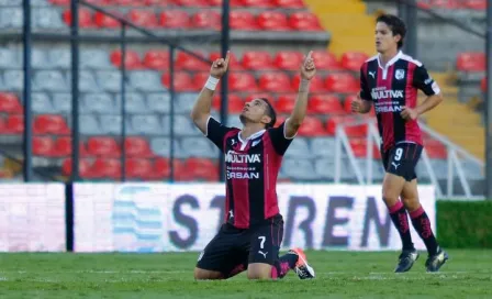 Gallos rescata agónico empate contra Santos