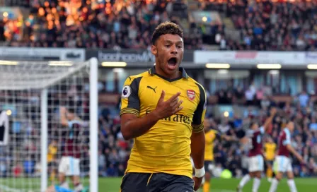 Arsenal se impone a Burnley con gol de último minuto 