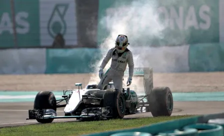 "Parece que alguien no quiere que gane": Hamilton