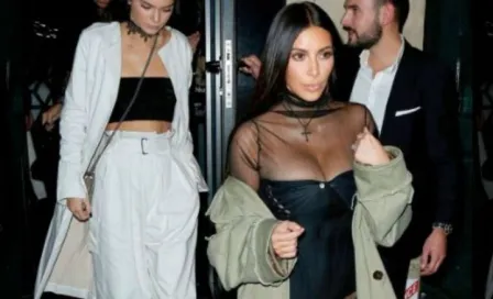 Kim Kardashian enseña de más en Francia