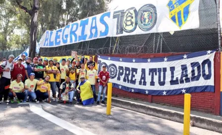 Aficionados 'inundan' Coapa para festejar al América