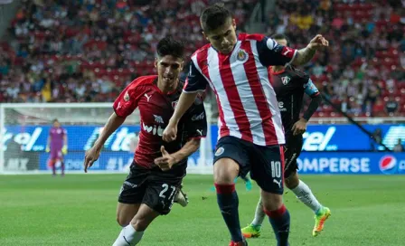 Gallito y Chofis podrían volver a la titularidad con Chivas