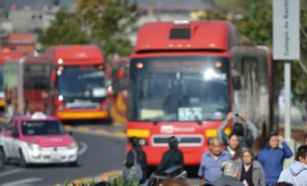 Camión del Metrobús, incendiado en CU