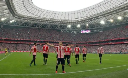 Athletic trollea a Real Sociedad tras triunfo en derbi