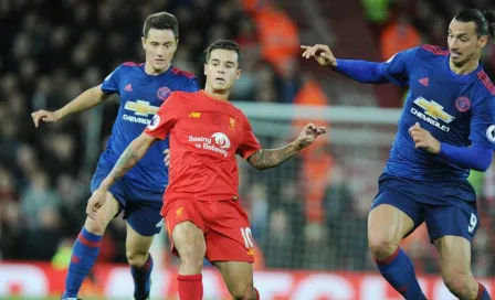 Liverpool y Man Utd decepcionan en Derbi de Inglaterra