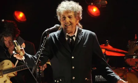 Miembro académico del Nobel llama arrogante a Bob Dylan 