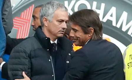 Mou se encara con Conte tras derrota en Stamford Bridge