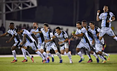 Gallos cantan en penaltis y avanzan a la Final de Copa MX