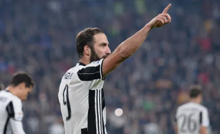 Higuaín da la victoria y le 'rompe el corazón' al Nápoles