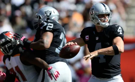 Raiders vence a Buccaneers con un Carr de otro mundo