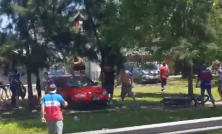 Violento cruce de barras en el futbol argentino