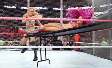 Charlotte recupera título Femenino en histórico Hell in a Cell