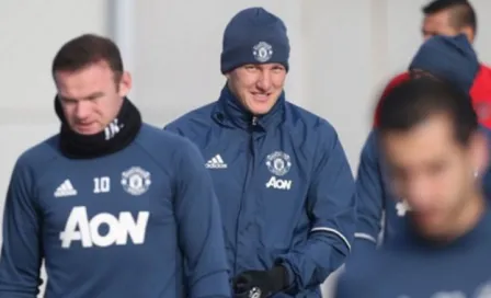 Schweinsteiger entrena por primera vez con Mou