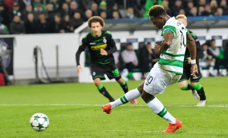 Gladbach compromete pase tras empatar contra Celtic