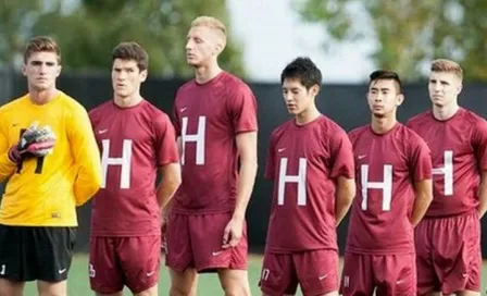 Harvard suspende a equipo varonil de futbol por 'lista sexista'