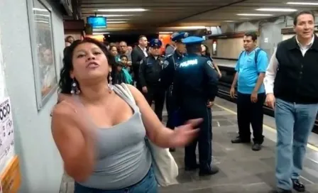 #LadyVagonera agrede a policías y se orina en metro