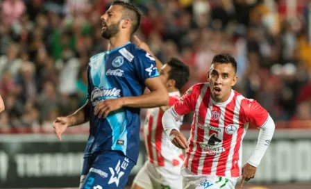 Necaxa se aferra a la Liguilla y deja agonizante a Puebla